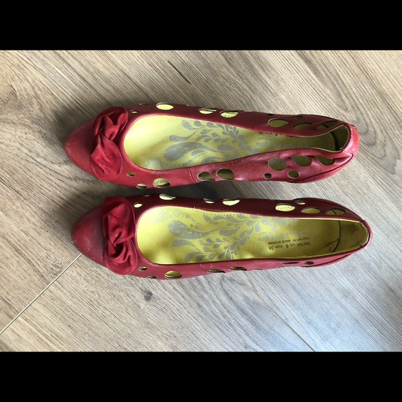 Jump red leather heels- size 6 - Picture 1 of 2